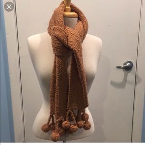 Kenneth Cole Reaction brown knit scarf
